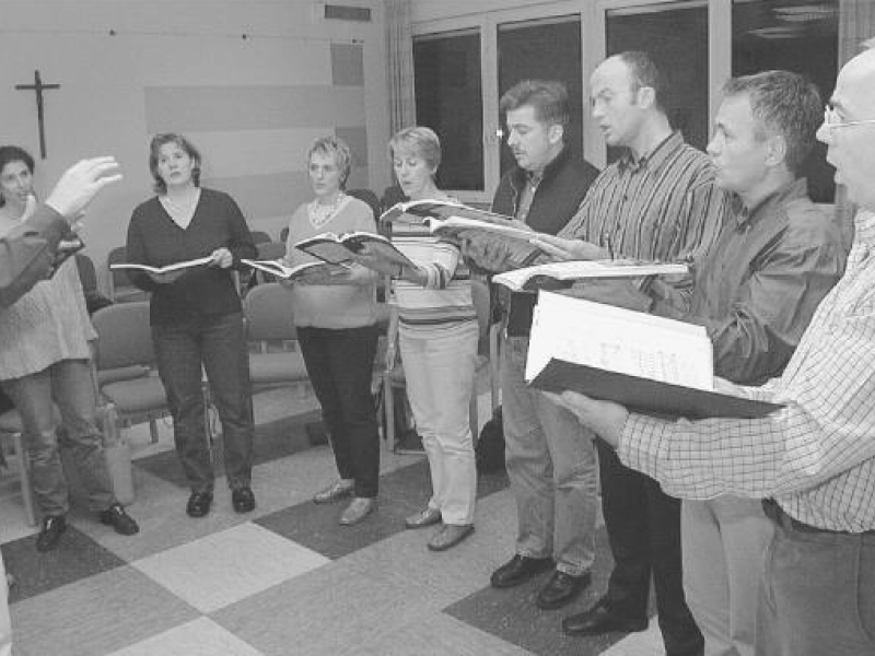 Junger Chor singt junge Lieder